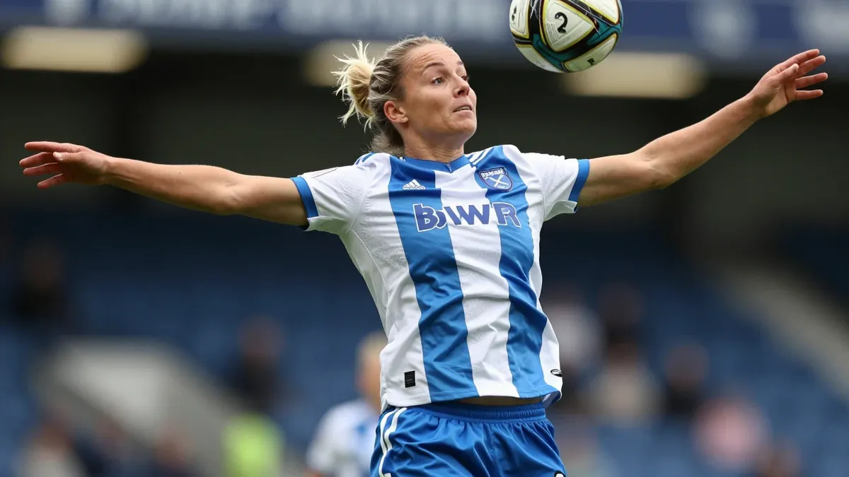 West Ham United Women forward Dagny Brynja Asseyi extends contract